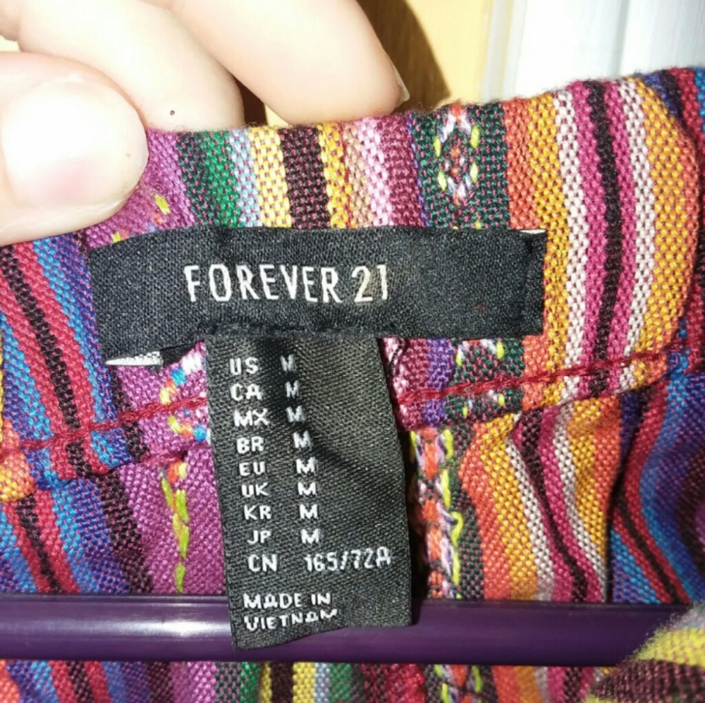 Colorful shorts - Picture 2 of 2
